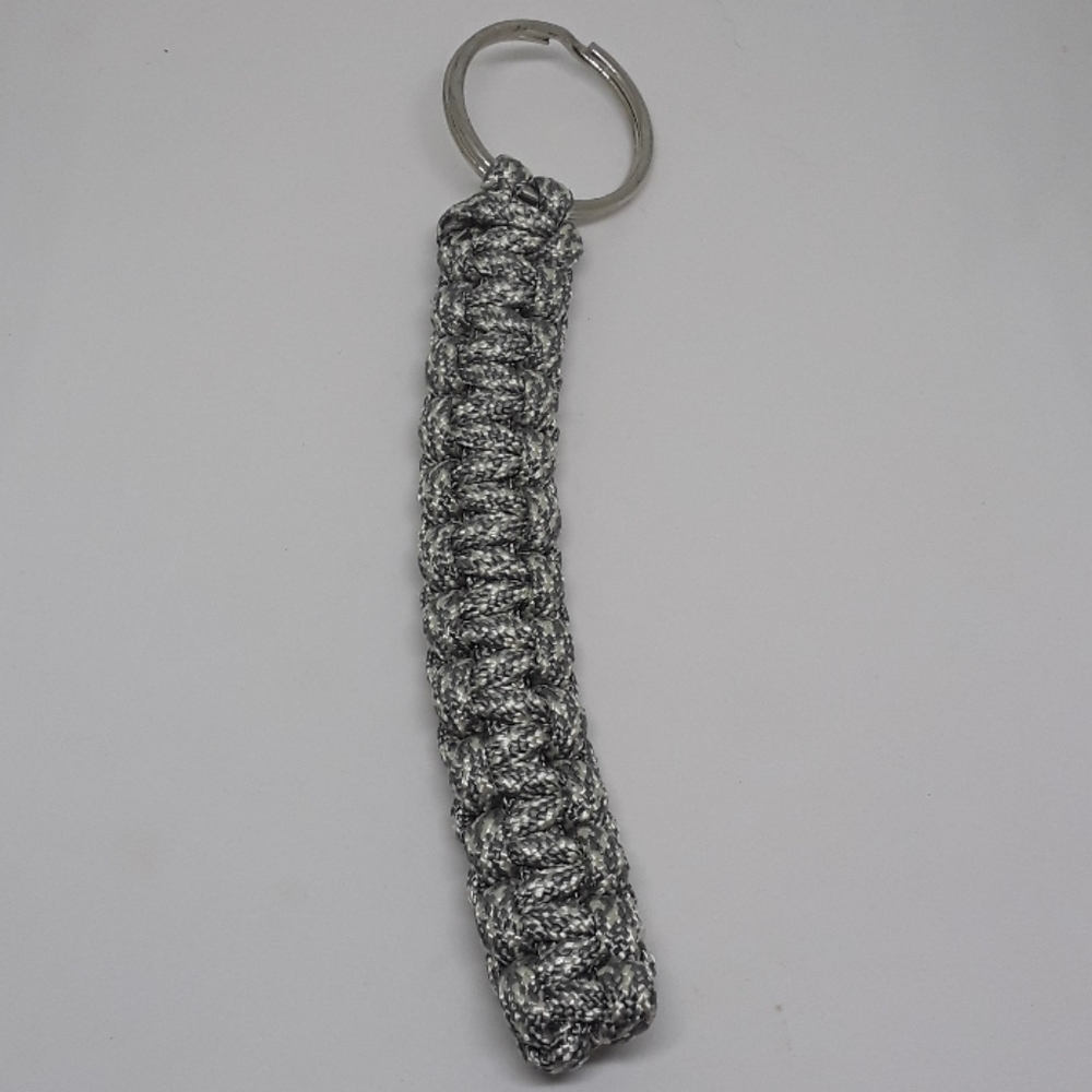 Handmade 550 paracord keychain